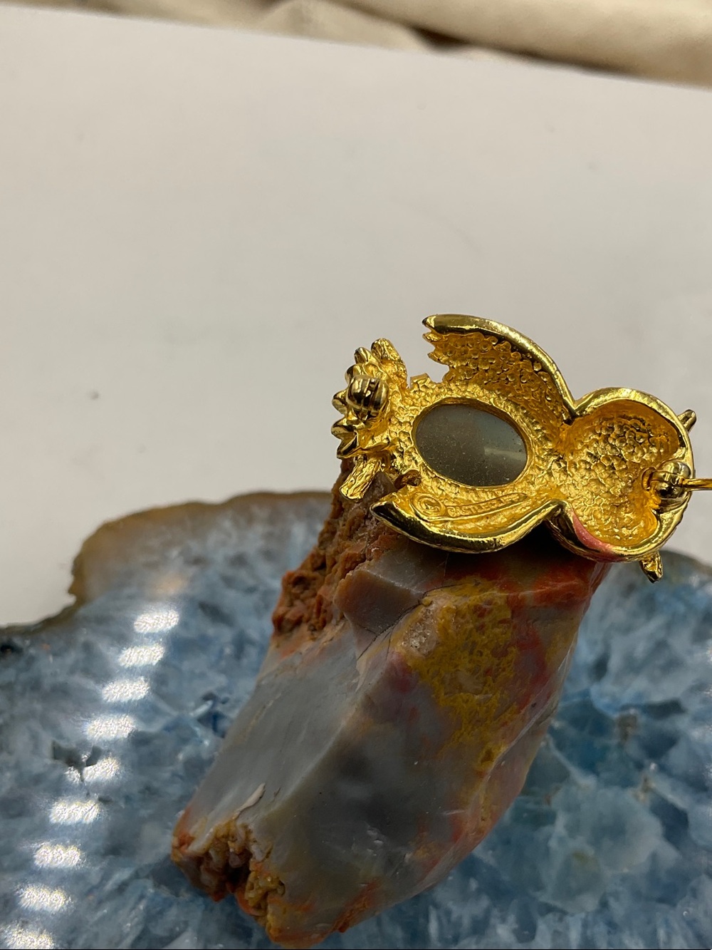 Vtg.CastleCliff Gold JellyBelly Winking Owl Brooch With Light Gray Oval Cabochon - Picture 6 of 8